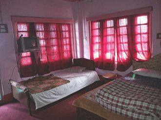 Hotel Heaven Canal, Srinagar 2
